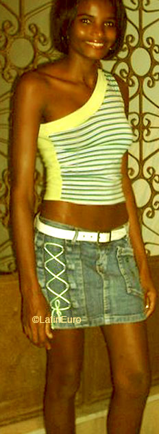 Date this voluptuous Brazil girl Sineide from LAURO DE FREITAS B5122