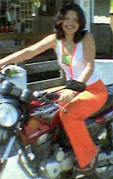 Date this beautiful Brazil girl Claudia from CABO B5128