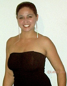 Date this stunning Brazil girl Caroline from LINHARES B5145