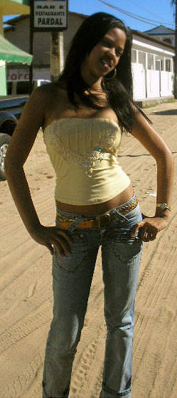 Date this delightful Brazil girl Luana from ITAMARAJU B5148