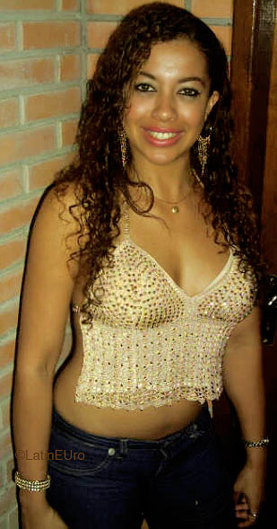 Date this voluptuous Brazil girl Rachel from  B5224