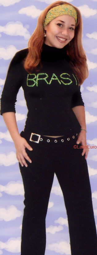 Date this voluptuous Brazil girl Maria from SALVADOR B5276