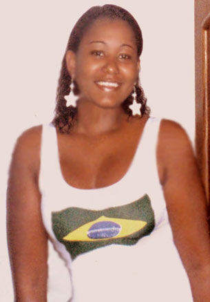 Date this hot Brazil girl Elizabeth from HORIZONTE B5424