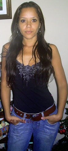 Date this attractive Brazil girl Nadia from SAO PAULO B2741