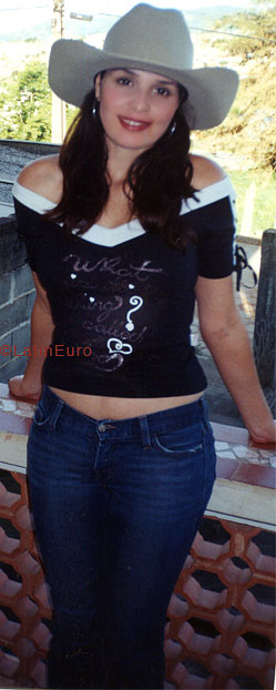 Date this passionate Brazil girl Lilian from CAMBUI B5614