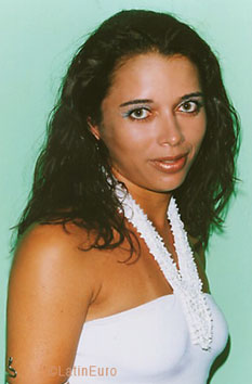 Date this happy Brazil girl Ana from FORTALEZA B5681