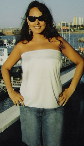 Date this hard body Brazil girl Karina from NATAL B5728