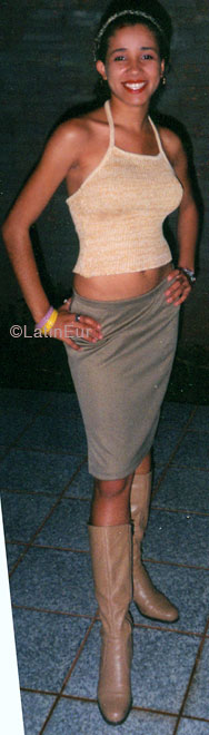 Date this nice looking Brazil girl Fernanda from CARAPICUIBA B5743