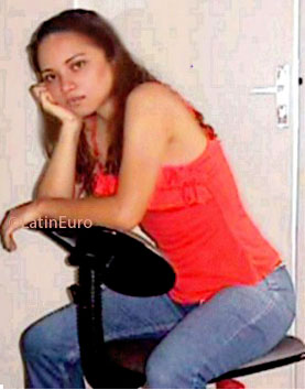 Date this athletic Brazil girl Flavia from LAGOA AZUL B5923