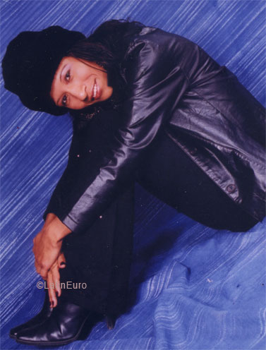 Date this gorgeous Brazil girl Valeria from Governador Valadares B668