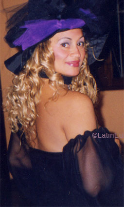 Date this sensual Brazil girl Vilma from TERESOPOLIS B6027