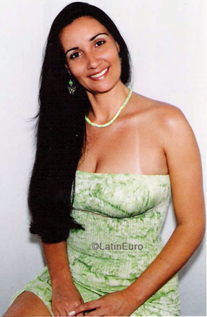 Date this georgeous Brazil girl Leia from BELFORD ROXO B6032