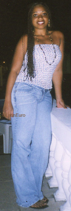 Date this young Brazil girl Ligia from AIMORES B6090