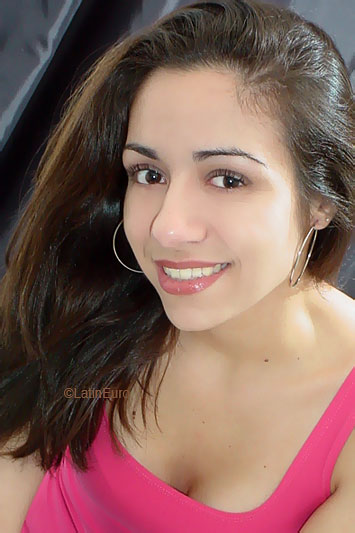 Date this hot Brazil girl Danielle from JOINVILLE B6094