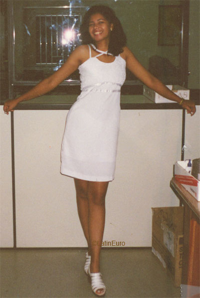Date this voluptuous Brazil girl Juslimar from PETROLINA B6101