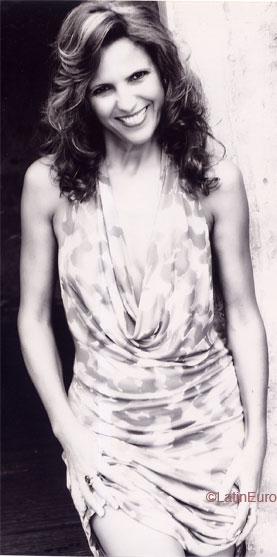 Date this tall Brazil girl Ester from CASCAVEL B6128