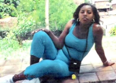 Date this nice looking Brazil girl Marcia from SALVADOR B6164