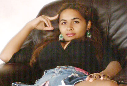 Date this voluptuous Brazil girl Luciene from FORTALEZA B6235