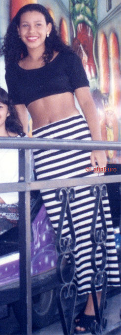 Date this foxy Brazil girl Ana from RECIFE B6239