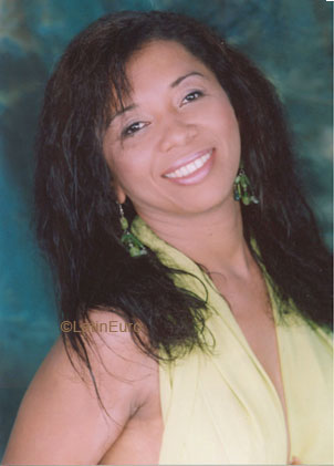 Date this gorgeous Brazil girl Paula from  B6256