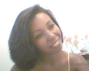 Date this exotic Brazil girl Simone from  B6275