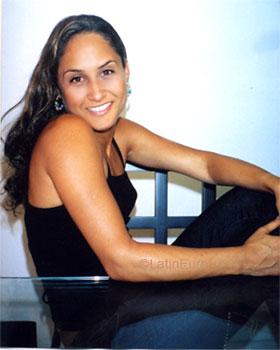 Date this voluptuous Brazil girl Wanessa from MACEIO B6279