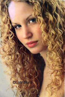 Date this delightful Brazil girl Carol from RIO DE JANEIRO B6294