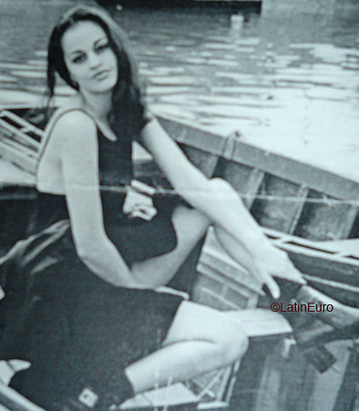 Date this hot Brazil girl Luciana from SAO PAULO B6339