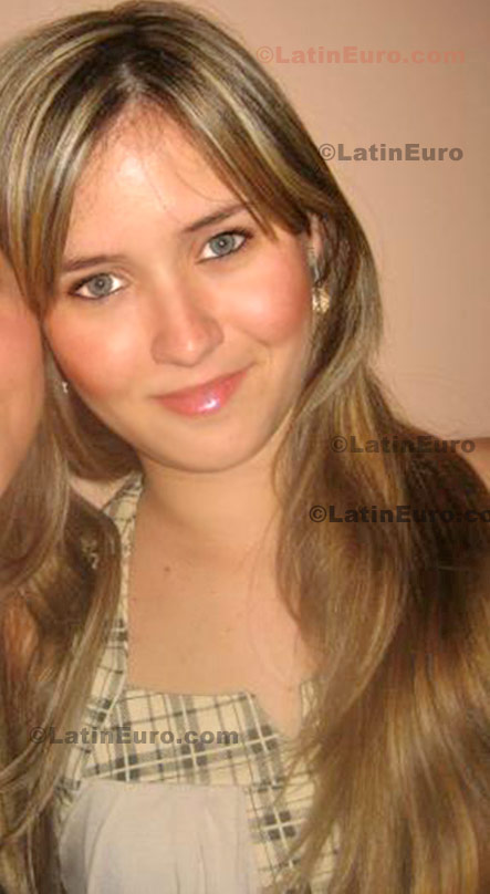Date this young Brazil girl Fabricia from Goiania B637