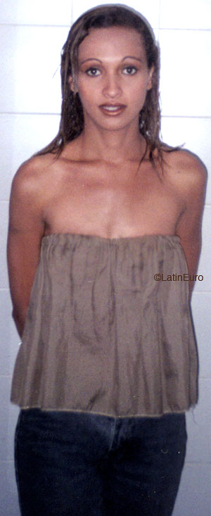 Date this funny Brazil girl Fabiana from LEME B6460