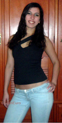 Date this happy Brazil girl Daniela from RIO DE JANEIRO B6462