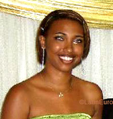 Date this happy Brazil girl Elaine from RIO DE JANEIRO B6558