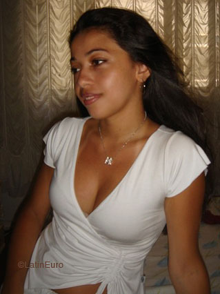 Date this hot Brazil girl Melissa from RIO DE JANEIRO B6559