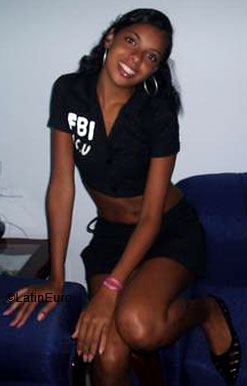 Date this sensual Brazil girl Ivanice from CARATINGA B6594