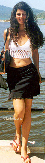 Date this happy Brazil girl Andreia from RIO DE JANEIRO B6680