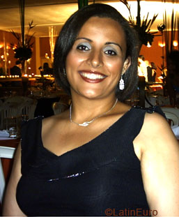 Date this athletic Brazil girl Cassilda from JUTAI B6715