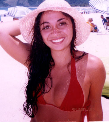 Date this sensual Brazil girl Lidiane from SAO SEBASTIAO B6743