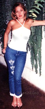 Date this delightful Brazil girl Ledimara from BAMBUI B6860