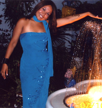 Date this pretty Brazil girl Iris from RIO DE JANEIRO B6996