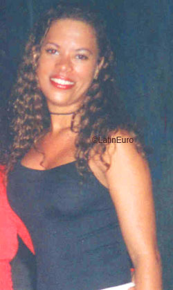 Date this foxy Brazil girl Ione from SALVADOR B7035
