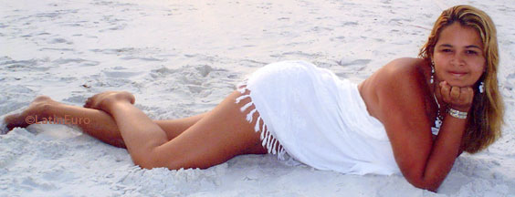 Date this funny Brazil girl Andreza from SAO PEDRO DA ALDEIA B7195