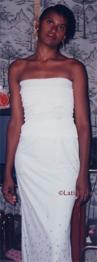 Date this happy Brazil girl Cinda from SAO FRANCISCO B7200