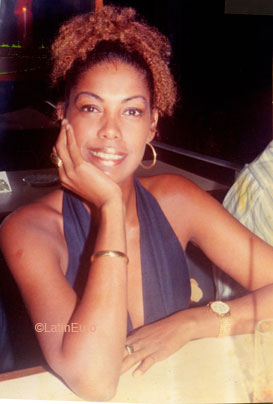 Date this georgeous Brazil girl Lola from RIO DE JANEIRO B7280