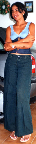 Date this lovely Brazil girl Luciene from PESQUEIRA B7281