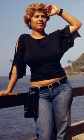 Date this stunning Brazil girl Brigida from SAO VICENTE B7350