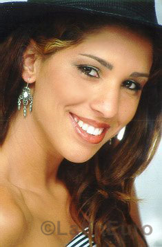 Date this hard body Brazil girl Patricia from Pocos de Caldas B748