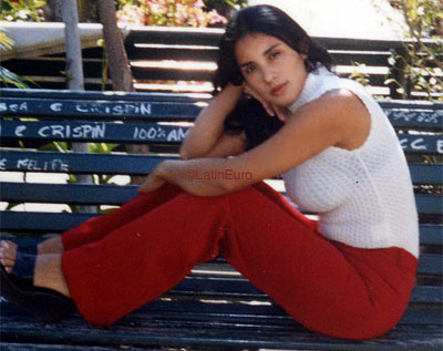 Date this funny Brazil girl Izabel from RIO DE JANEIRO B7529