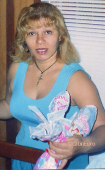 Date this pretty Brazil girl Lucimar from SAO PAULO B7692