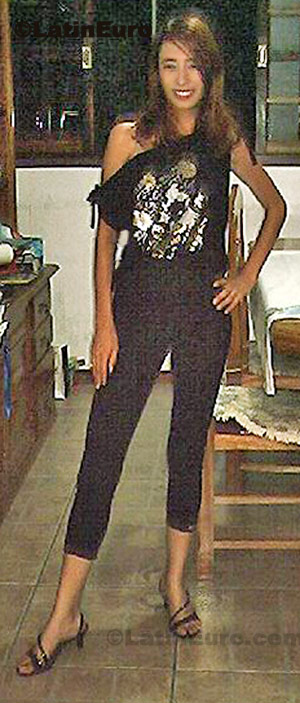 Date this attractive Brazil girl Claudia from Sao Paulo BR3810