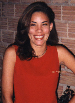 Date this happy Brazil girl Adriana from MACEIO B7808